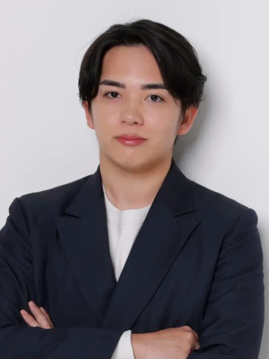 安達 友基